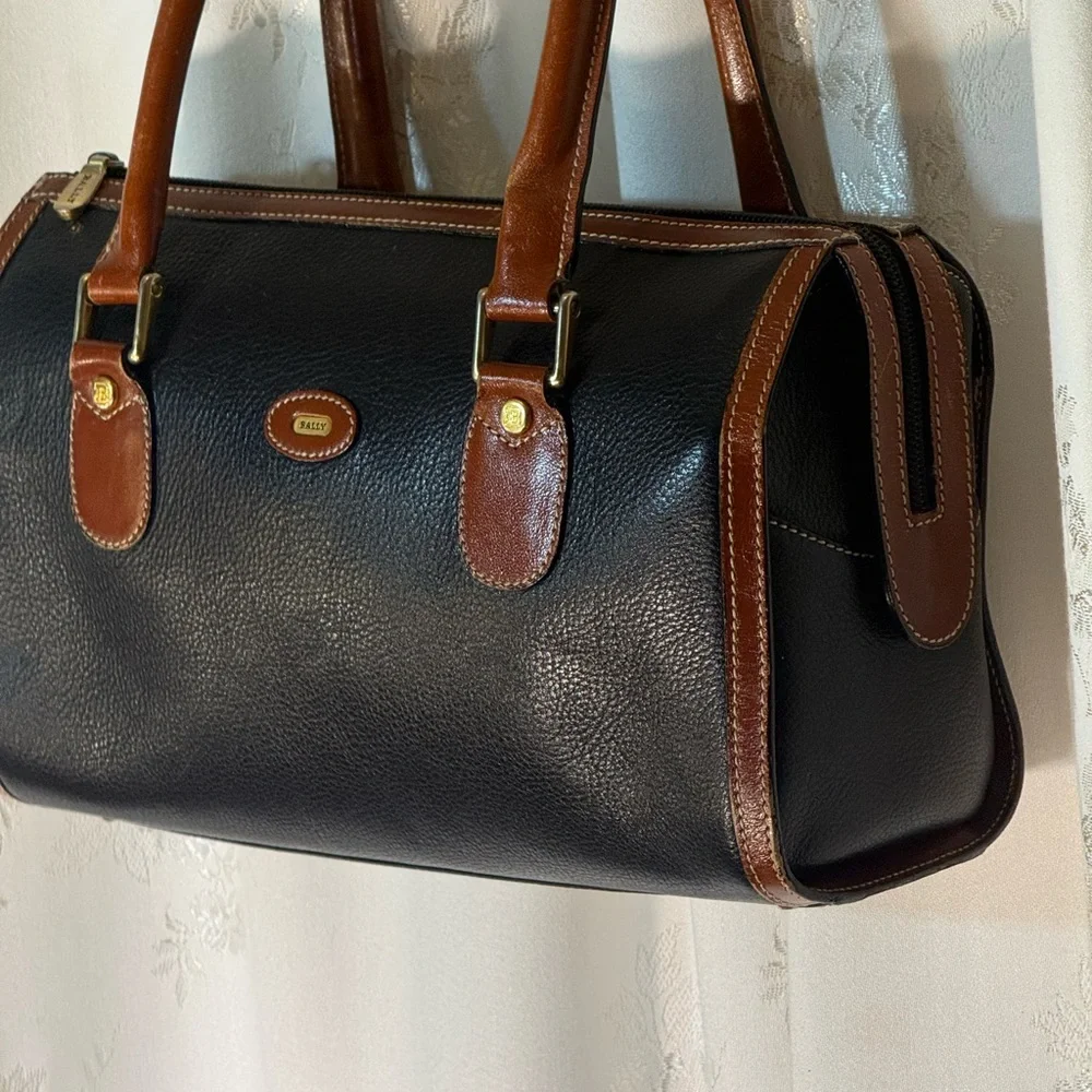 Leather Two-Tone Black and Brown Men's Satchel Bag - Picture 3 of 16